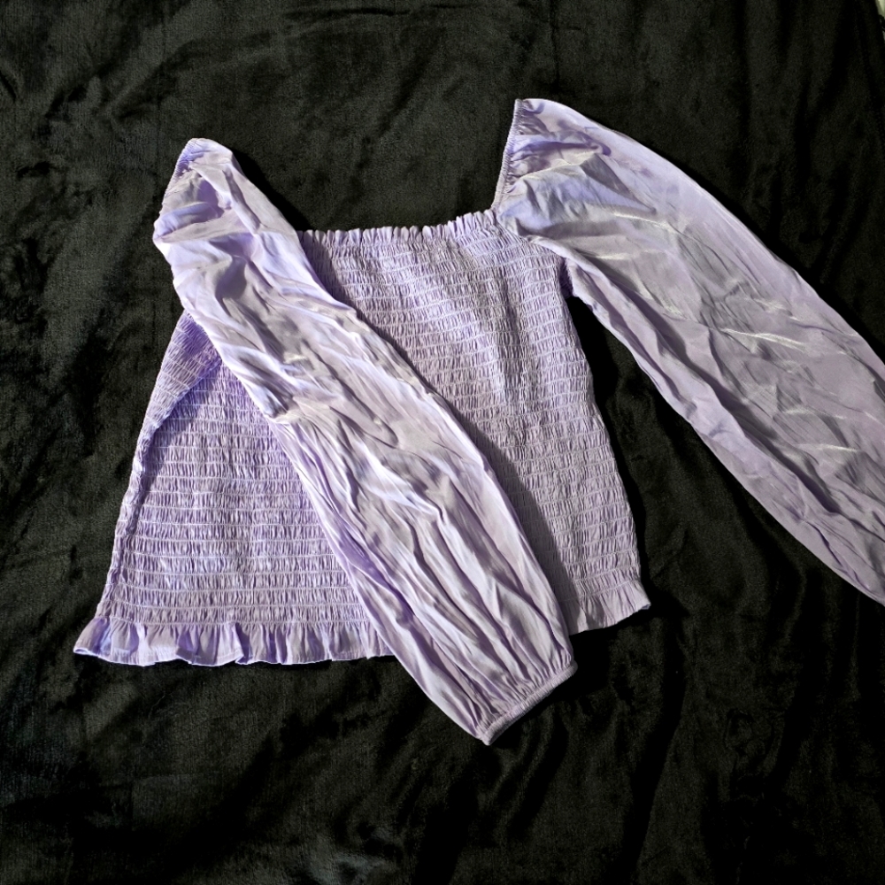 Purple puff sleeve top.